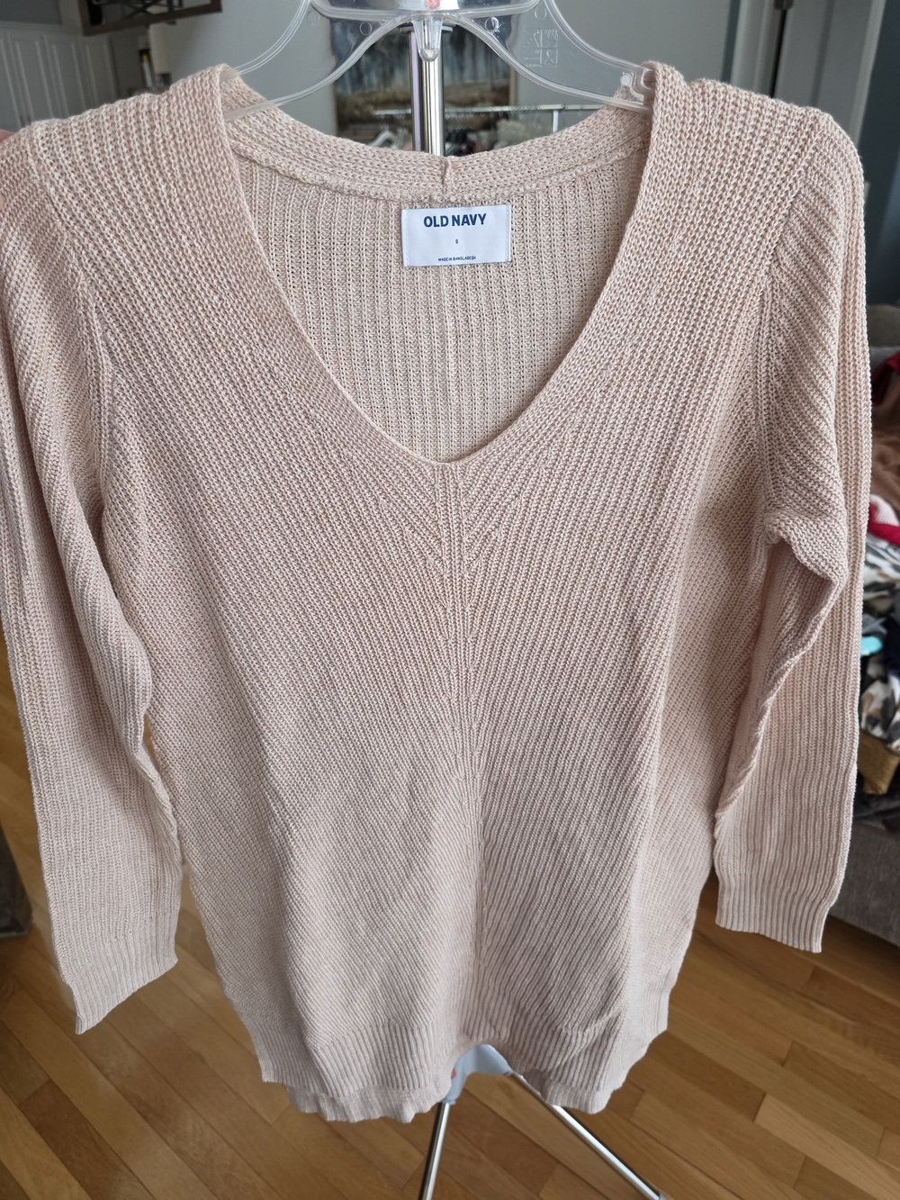 Old Navy Women's V-Neck Knit Sweater - Light Beige